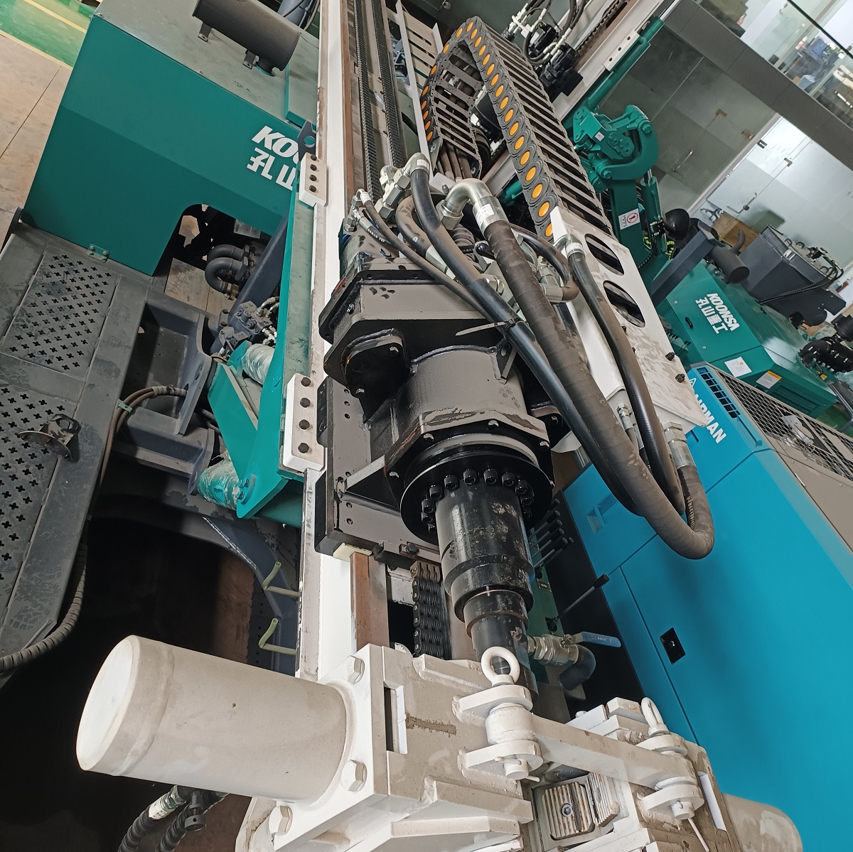 Catene a piastre ad alta resistenza per macchinari di perforazione di bulloni da roccia